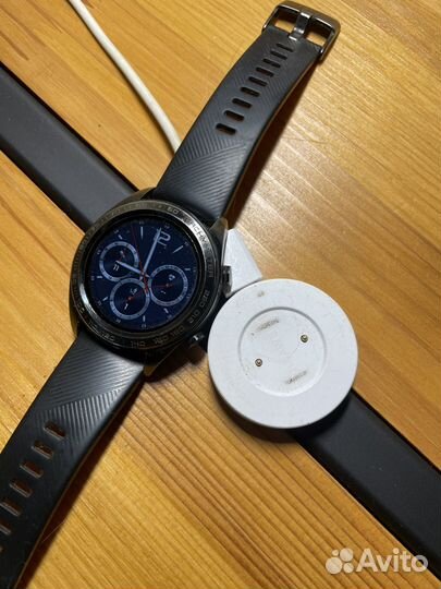 Смарт-часы honor Watch Magic
