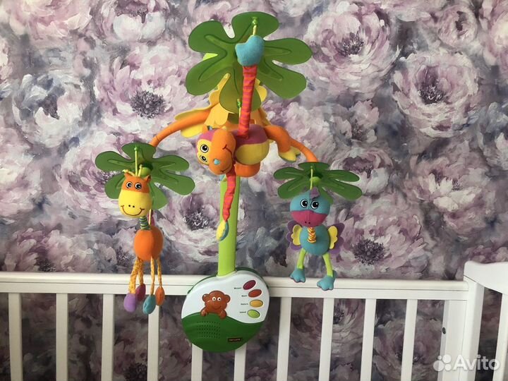 Мобиль на детскую кроватку