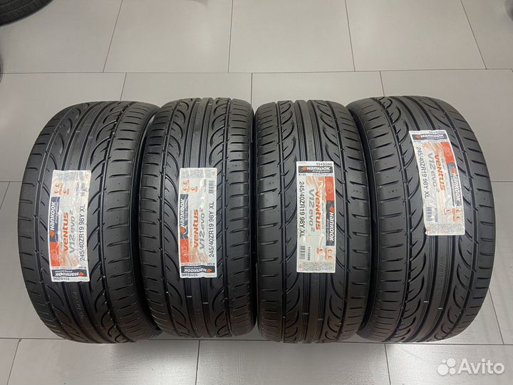 Hankook Ventus V12 Evo2 K120 245/40 R19 98Y