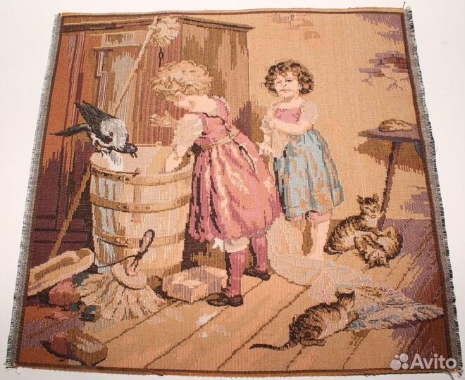 Винтажный французский гобелен Девушки и Котята