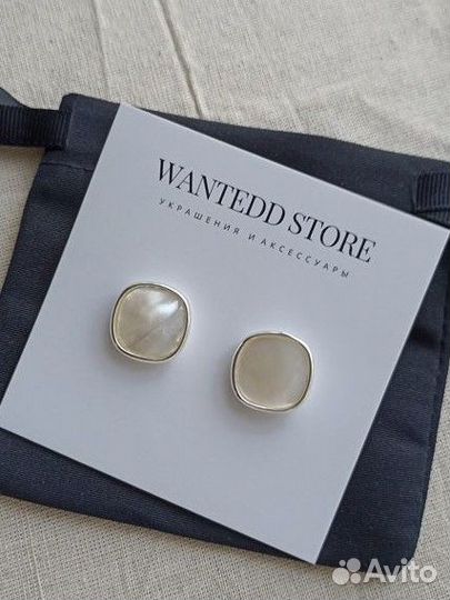 Круглые серьги пусеты