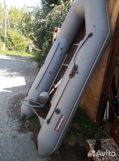 Лодка с мотором