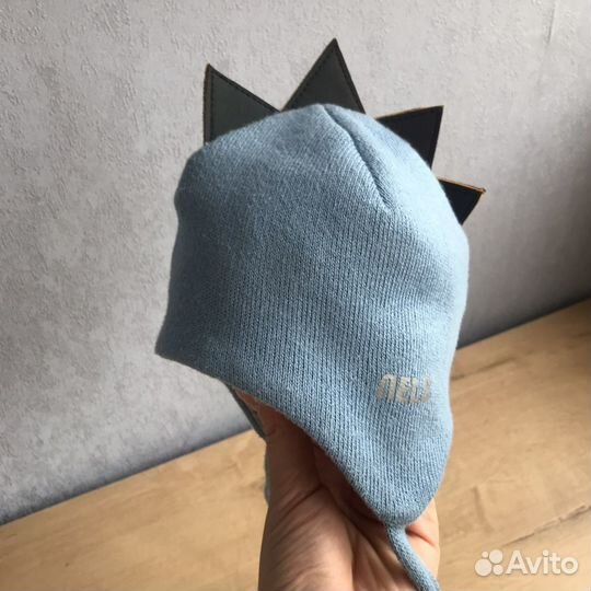 Демисезонная шапка nels