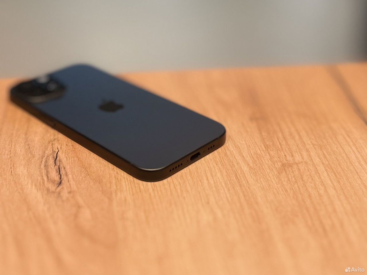 iPhone 15, 256 ГБ, SIM + eSIM