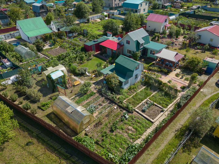 Дом 40 м² на участке 9,6 сот.