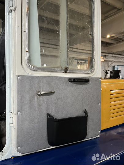 Вилочный погрузчик ЛЬВОВСКИЙ ПОГРУЗЧИК (ЛЕВ) АП-4045, 1994