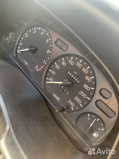 Приборная панель Ford Mondeo 2