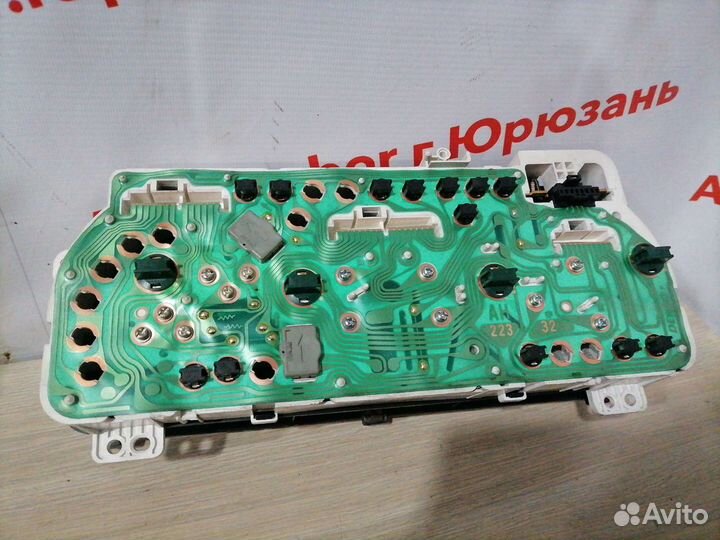 Щиток приборов Suzuki Grand Vitara 98-05