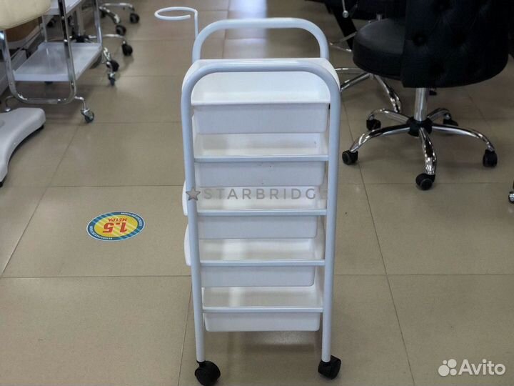 Тележка парикмахерская