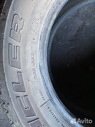 Bridgestone Dueler H/T D684 235/65 R17