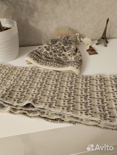 Женская шапка и шарф