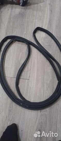 Резинка уплотнения двери