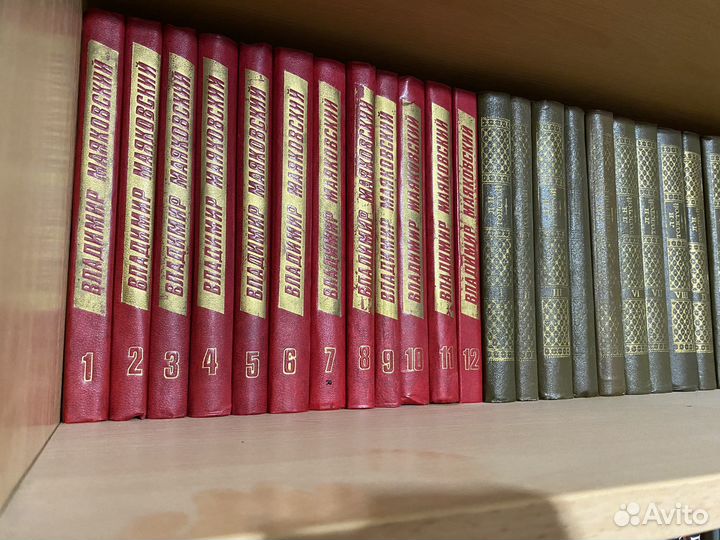 Книги в ассортименте