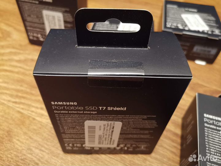 1TB Внешний SSD Samsung T7 Shield (Новые) 1050MB/s