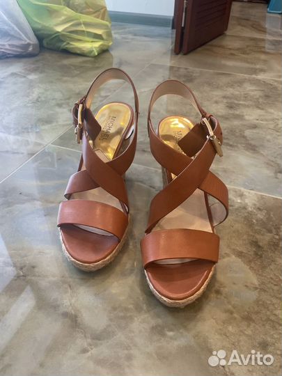 Michael kors босоножки 39