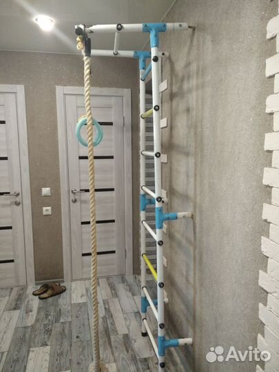 Шведская стенка с турником бу