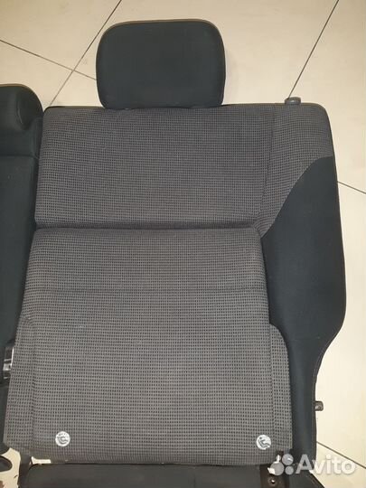 Сиденье заднее Субару Форестер SG 2003-2007г.в