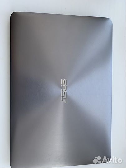 Ноутбук asus