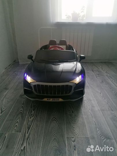 Детский электромобиль bmw