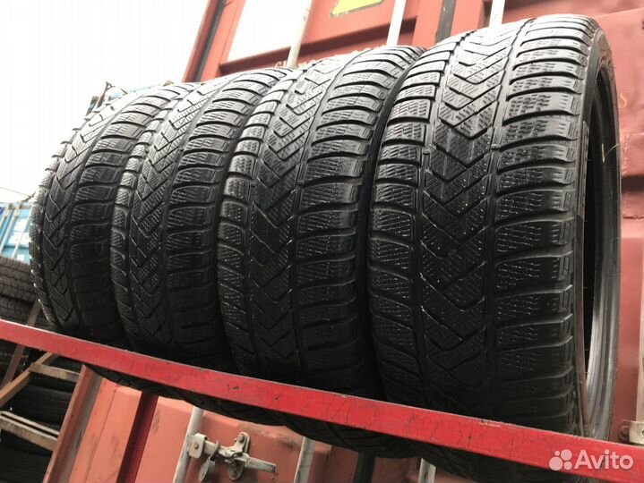 Pirelli Winter Sottozero 3 245/45 R19 99T