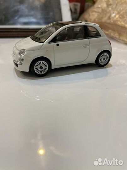Модель автомобиля fiat 500 м 1:43