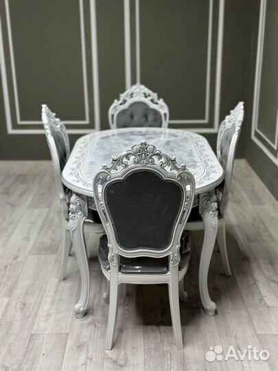 Стол обеденный в наличии
