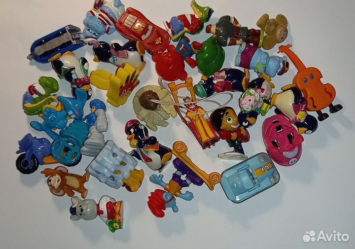 Фигурки от киндер- сюрпризов (за все)