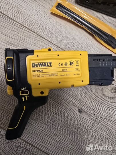 Ленточный шуруповерт dewalt