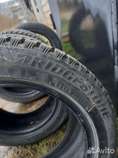Bridgestone Blizzak Spike-01 205/55 R16