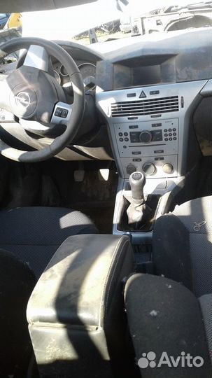 Салон Opel Astra H 2012г