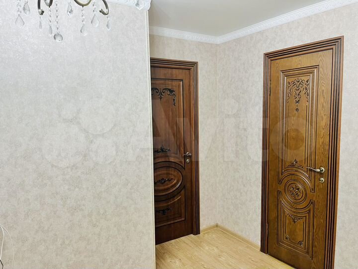 2-к. квартира, 54 м², 4/12 эт.