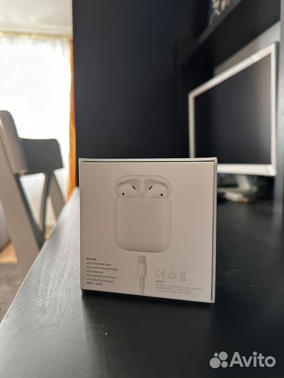 Наушники Apple AirPods