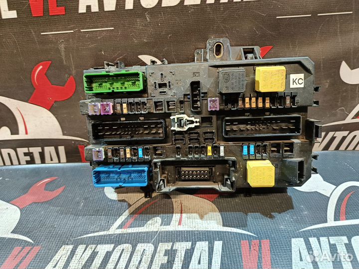 Блок предохранителей Opel Astra H