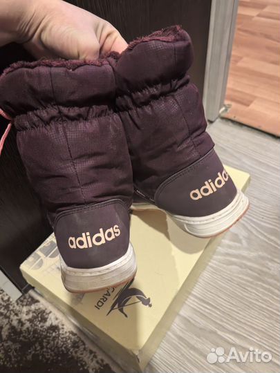 Дутики женские adidas