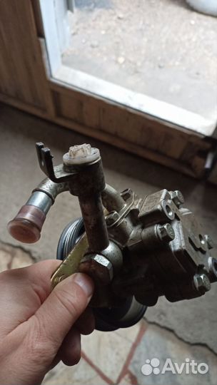 Насос гидроусилителя Nissan Teana j31