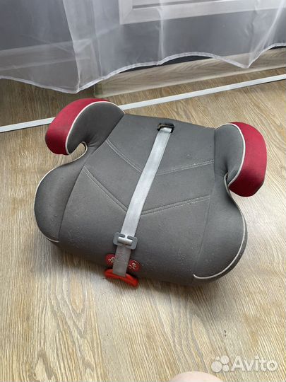 Детский бустер автомобильный