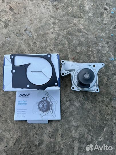 Насос - помпа системы охлаждения двс R231 dolz