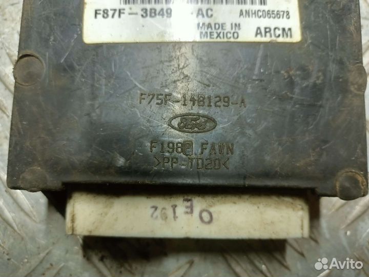 Блок управления подвеской Ford Explorer 2