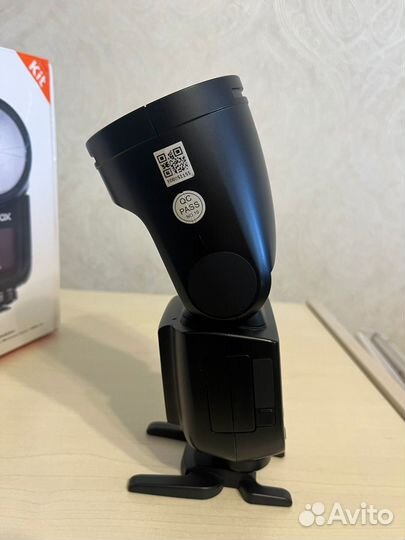 Вспышка Godox V1 для Sony