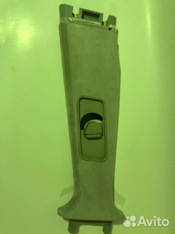 Отделка стойки кузова внутренняя левая Land Rover