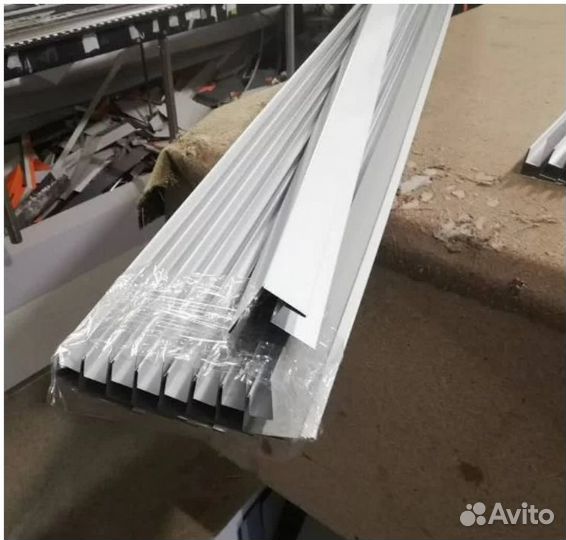 Планки сайдинга примыкание нащельники