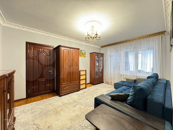 2-к. квартира, 64 м², 1/5 эт.