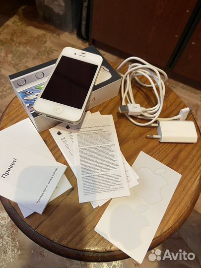 iPhone 4, 8 ГБ