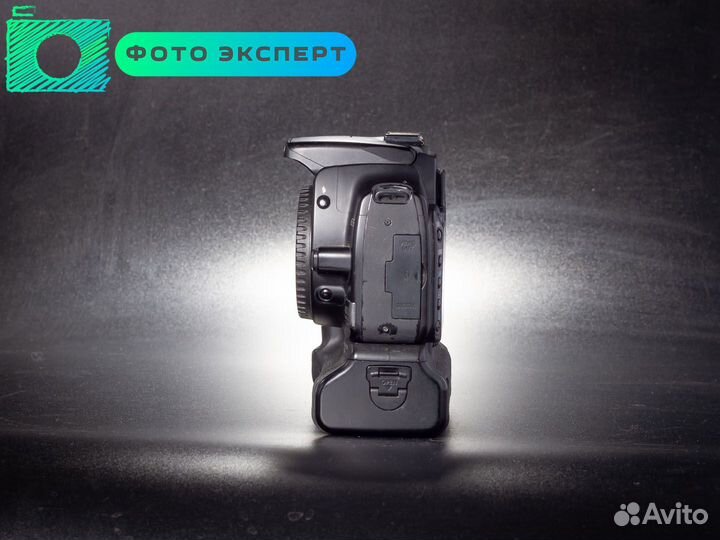 Фотоаппарат Canon 400D body с батарейным блоком