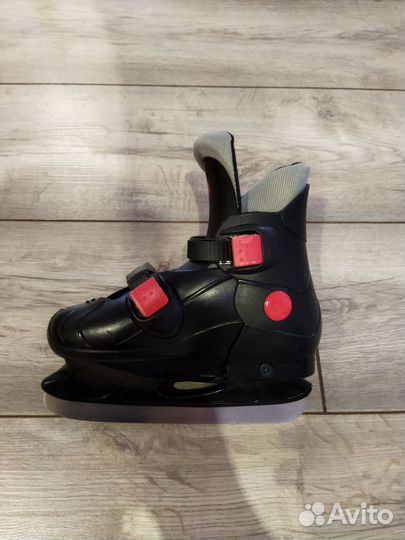 Зимние детские коньки