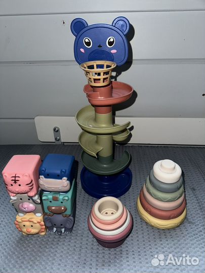 Развивающие игрушки пакетом