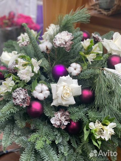 Оформление домов к новому году,ёлка и композиции,к