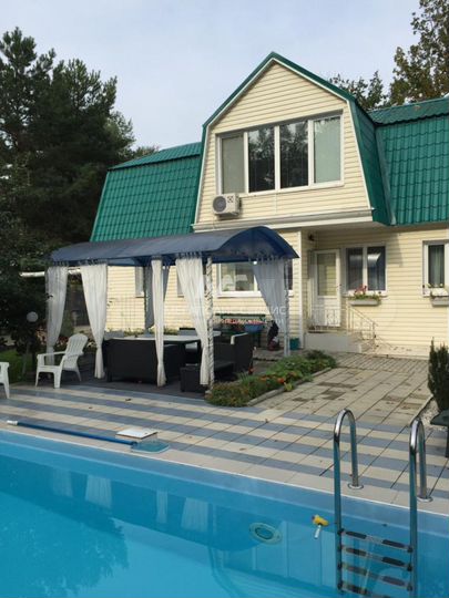 Коттедж 179 м² на участке 12,3 сот.