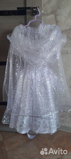 Продам праздничное платье на девочку