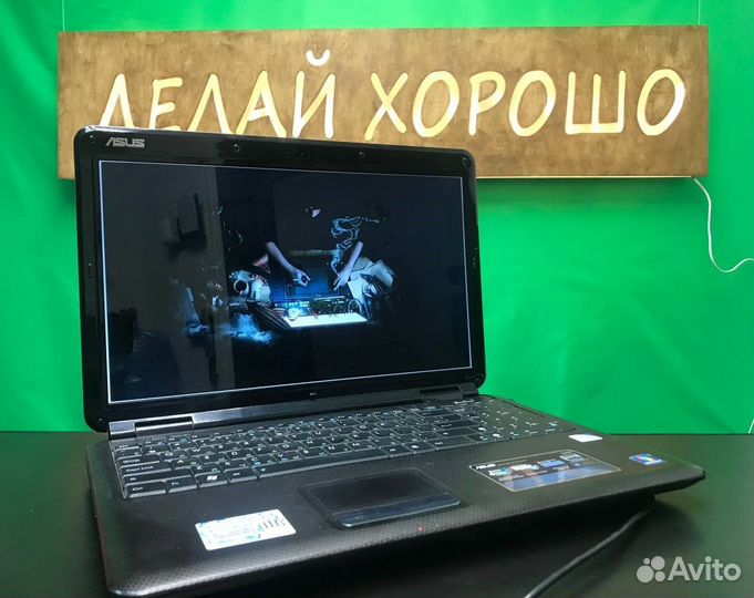 Простой ноутбук asus для интернета и сериалов
